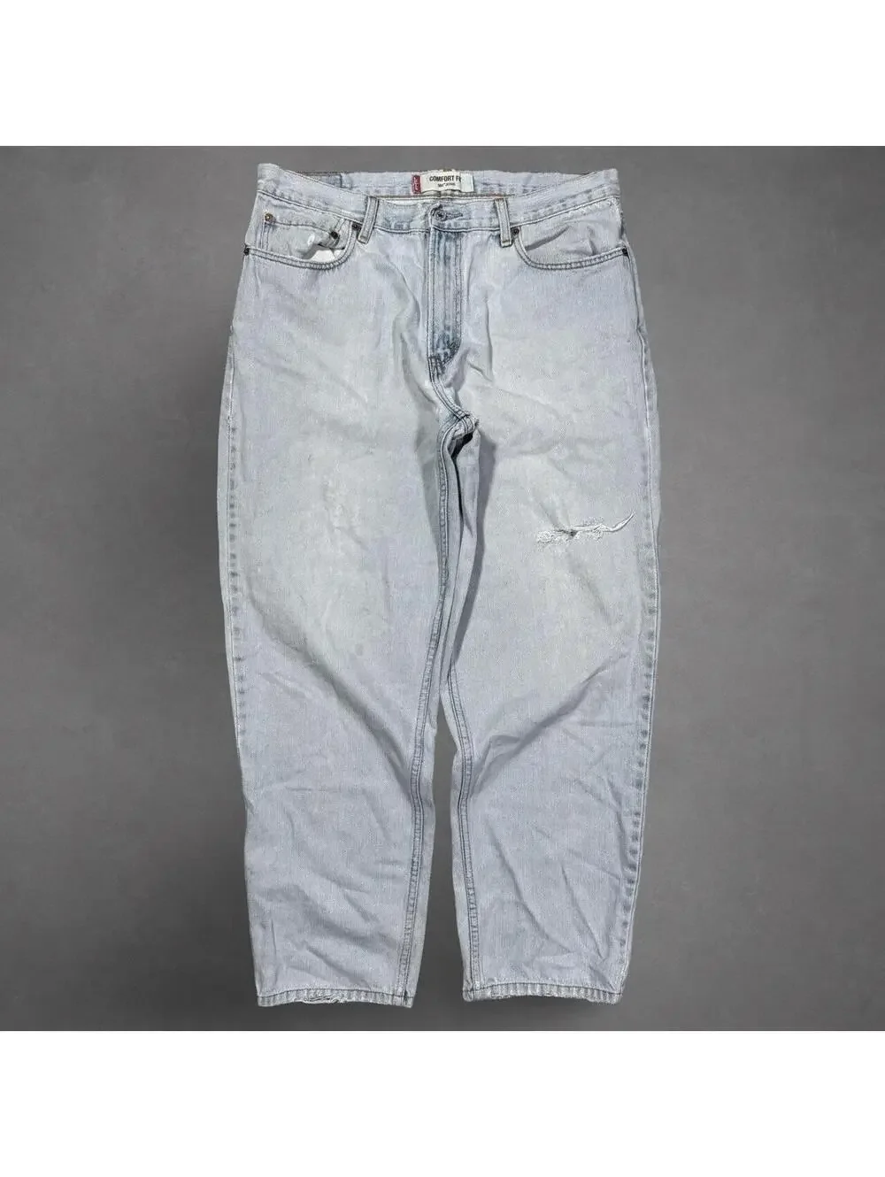 Vintage Levi’s 560 Comfort Fit Light Wash Jeans W36 L32
